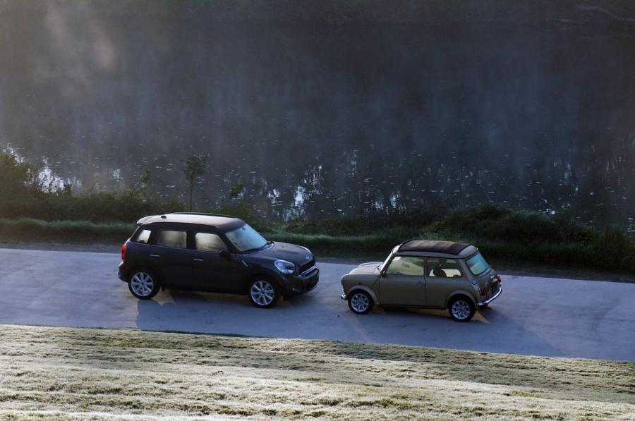  Mini Cooper S 2011 года  (фото 8 из 71)